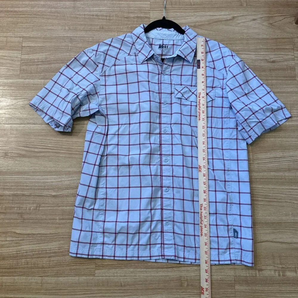REI Mens L Short Sleeve Gray Red Plaid Camp Style Button Up Shirt Lightweight